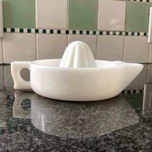 Sunkist Reamer Juicer White Milk Glass Orange Juice Squeezer Vintage